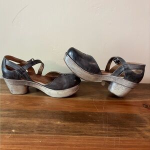 Jafa clogs Size 38 (7/7.5)